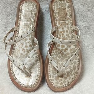 Women's white Grendene SZ 7 sandals made in Brazil. Good condition.